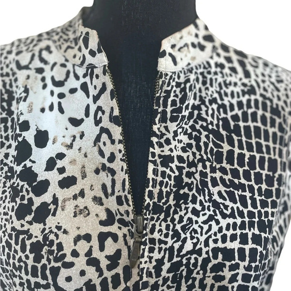Chico’s (Additions) Sleeveless Animal Print Zipper Dress.  Size 1 - Picture 2 of 10